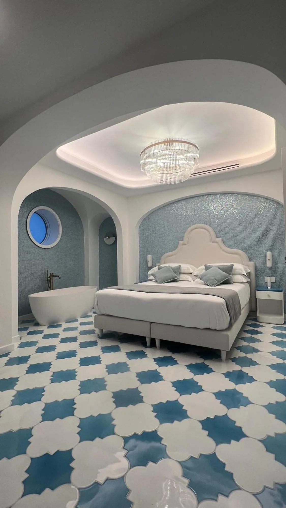 Lussi Capri luxury suite with blue accents
