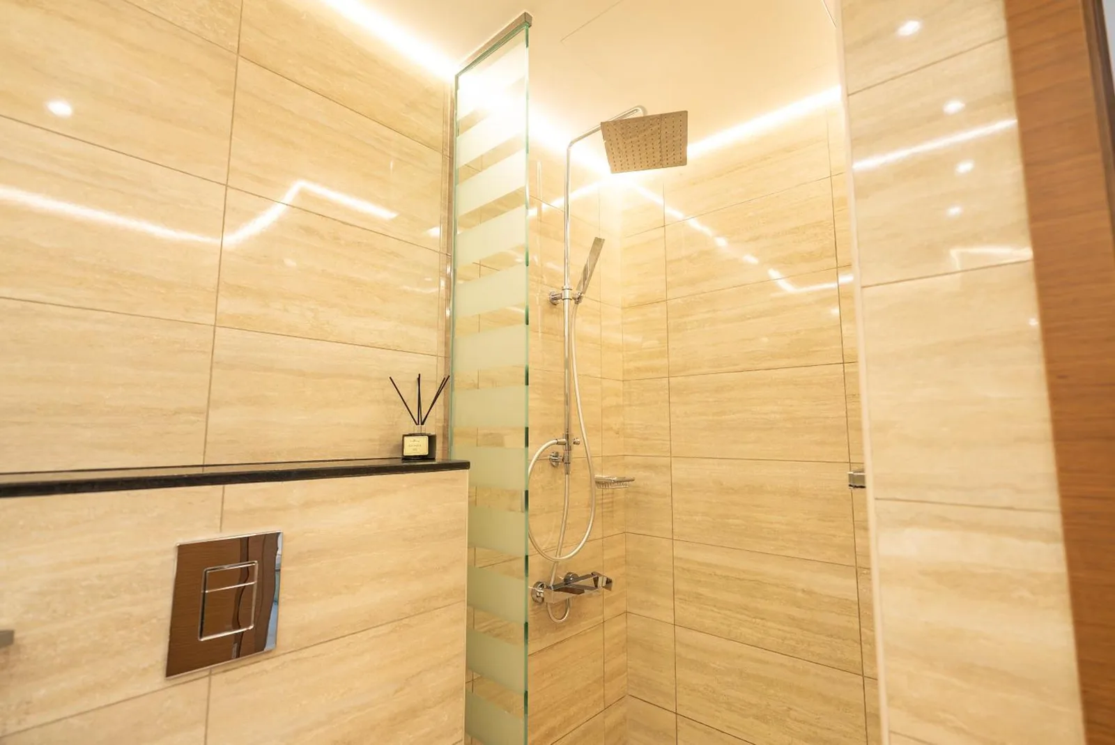Luxury 1 & 2 BHK Apartments bedroom view in Dubai