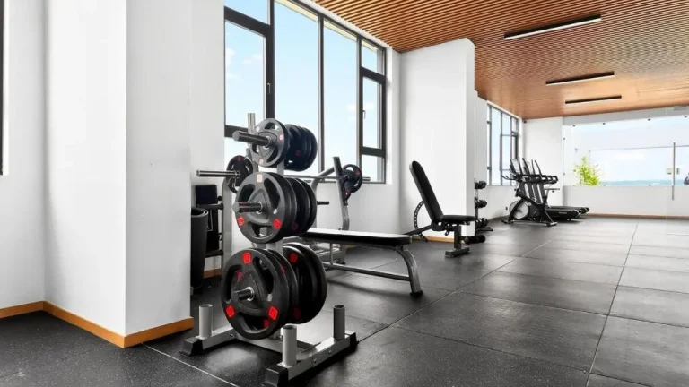 Fitnesscenter im Luxuriösen 1BR Westlands, Nairobi