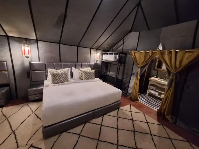 Innenansicht von Luxury Desert Camp Amanar in Merzouga