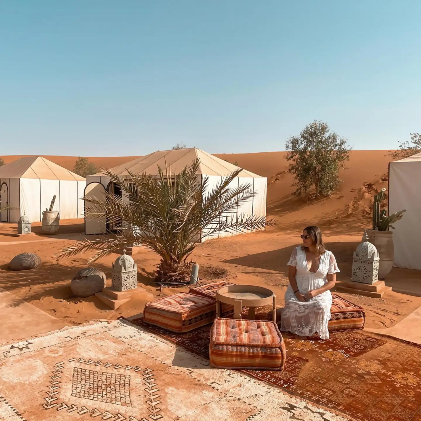 Espace extérieur aux Luxury Desert Camps à Merzouga