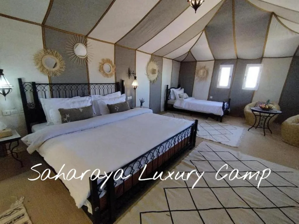 Familienzeltzimmer im Saharaya Luxury Camp in Merzouga