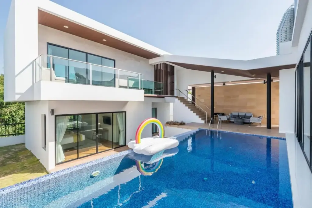 Luxury Residences 3-Bedroom Pool Villa Beach Access, Na Jomtien Pattaya