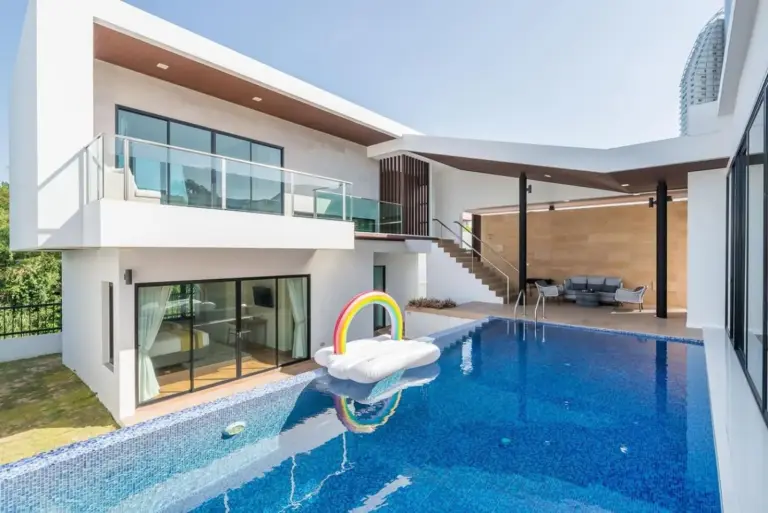 Luxury Residences 3-Bedroom Pool Villa Beach Access, Na Jomtien Pattaya - exterior view of the pool villa