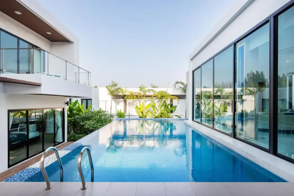 Villa de luxe 3 chambres avec piscine et accès à la plage, Na Jomtien Pattaya