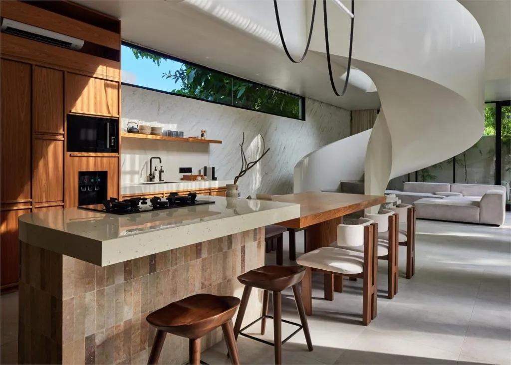 Lyvin Bingin Villas kitchen bar with seating
