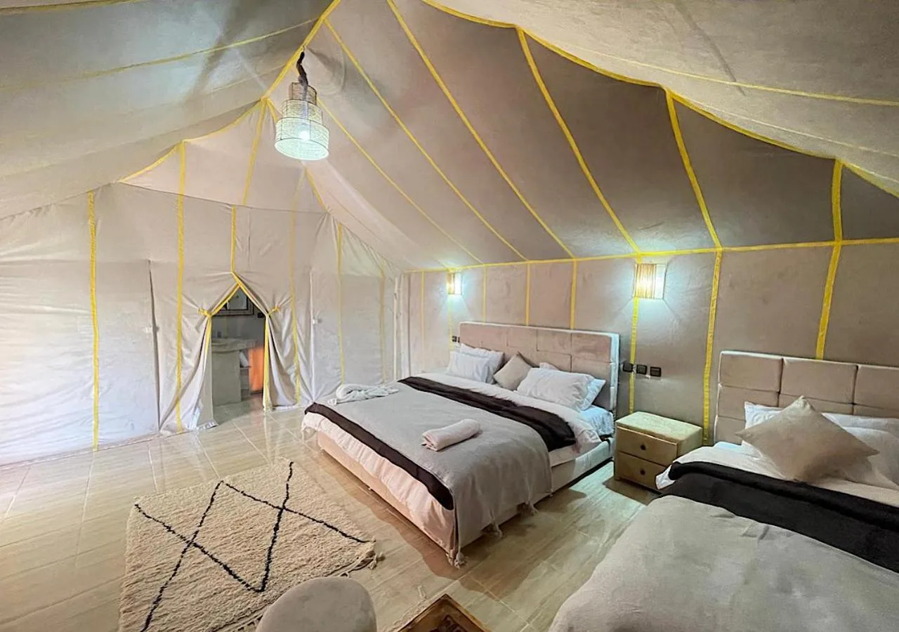 Alojamiento espacioso en tienda en Magnificent Luxury Camp