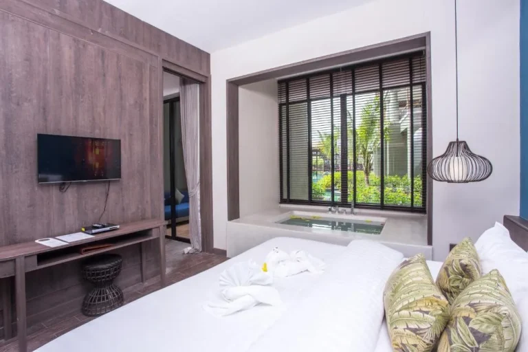 Cozy guestroom at Mai Holiday by Mai Khaolak with relaxing atmosphere