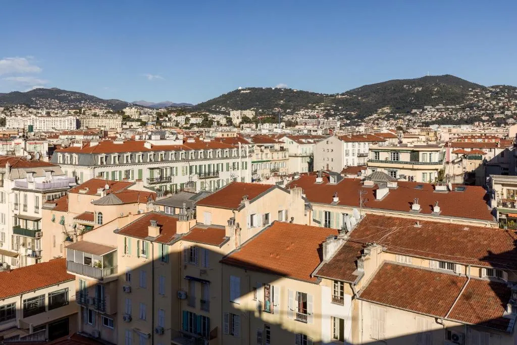 Vista de la ciudad desde Maison Albar - Le Victoria en Niza