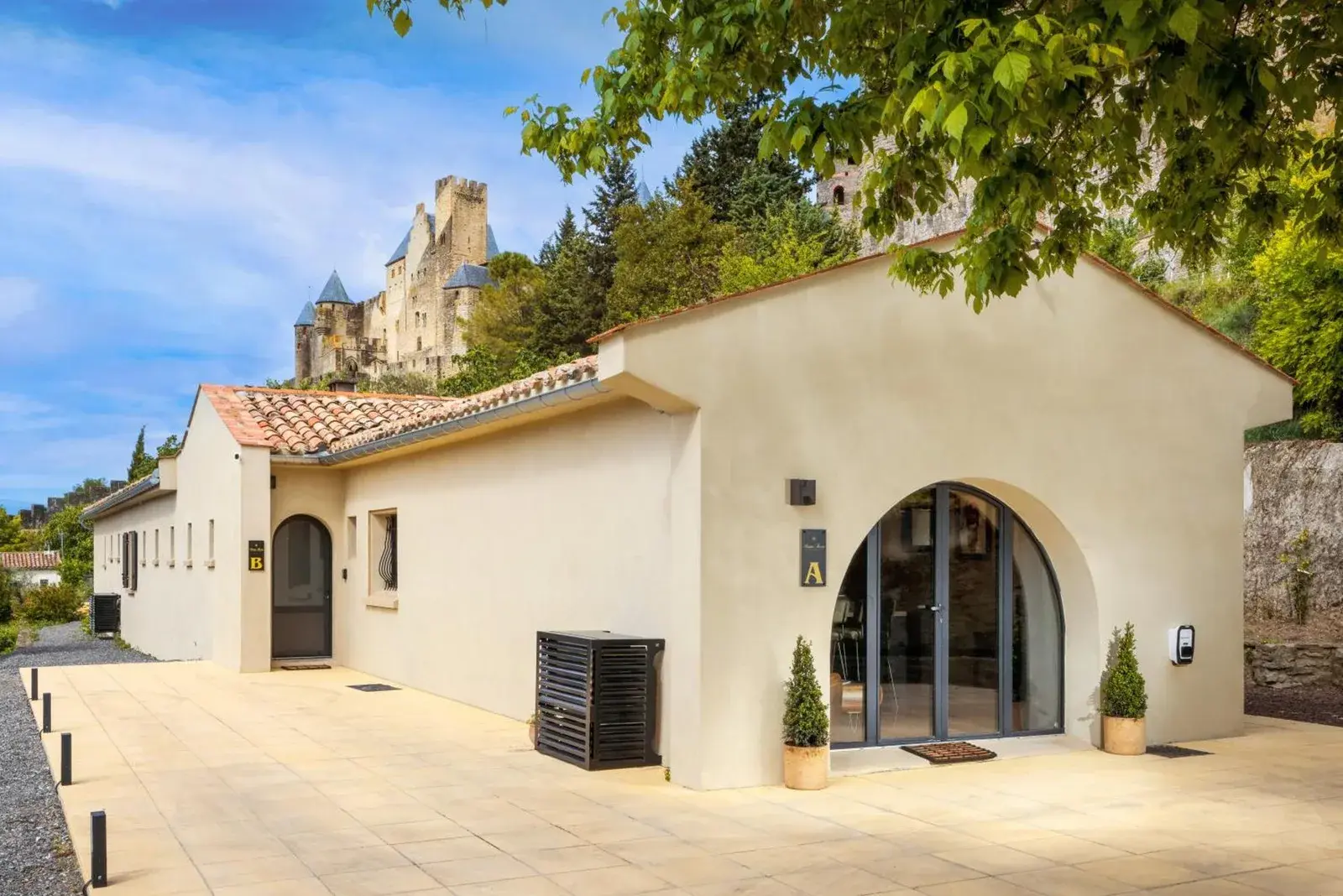 Exterior view of Maison Thérèse, Carcassonne