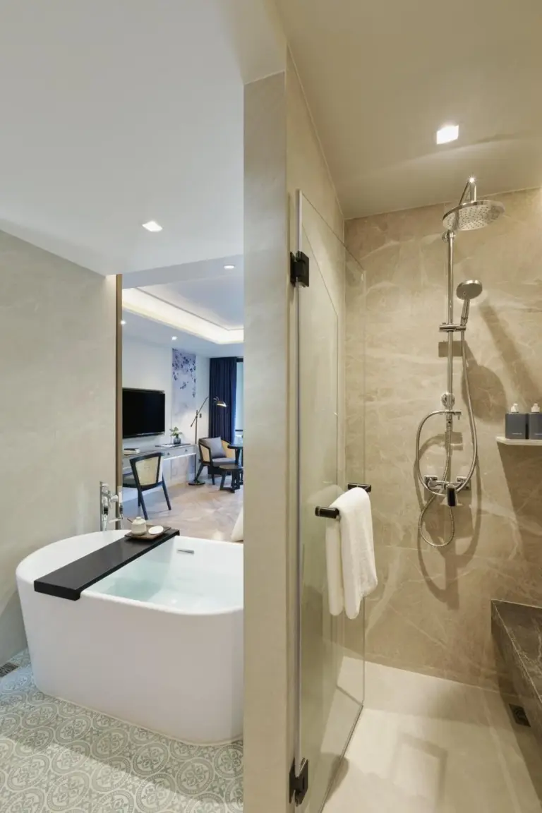 Salle de bains de Maladee Rendezvous Hotel Chiang Mai