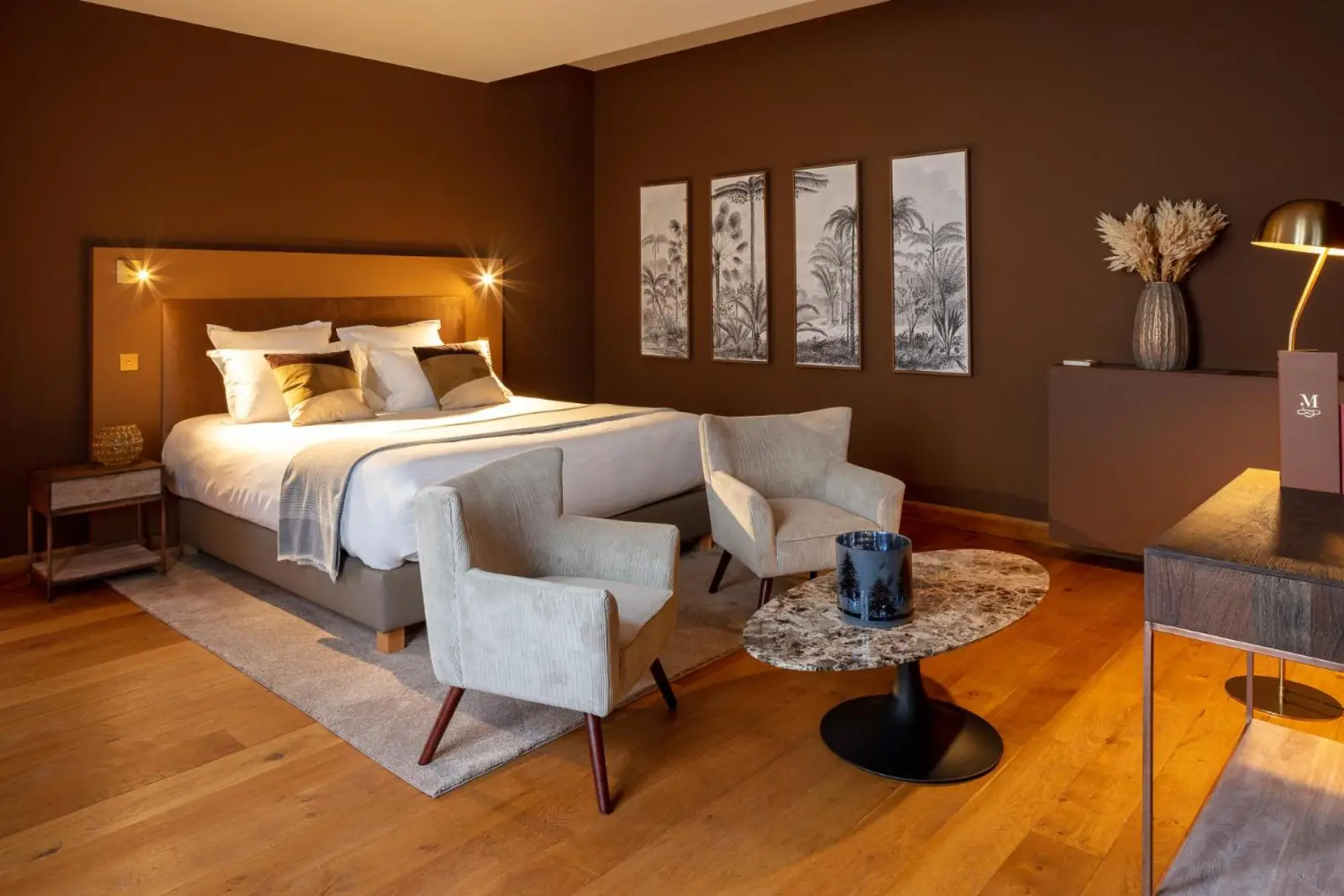 Trendiges Schlafzimmer im Hôtel Chouleur in Nîmes