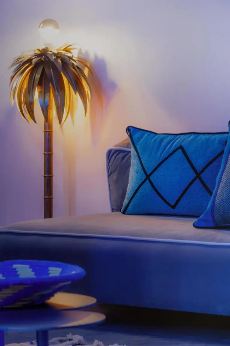 Canapé élégant et décor à MarrakChill à Marrakech