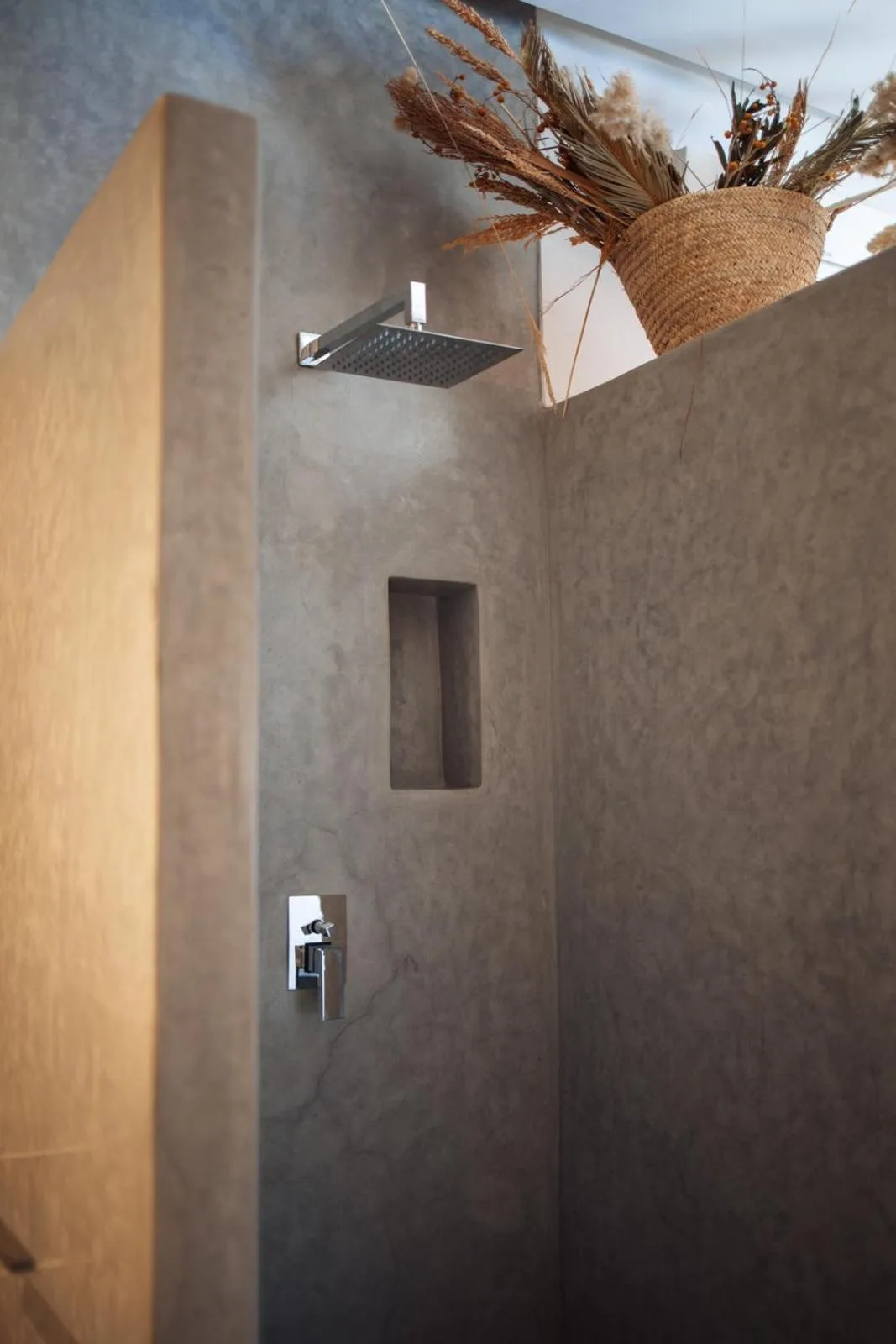 Espace douche élégant à MarrakChill à Marrakech