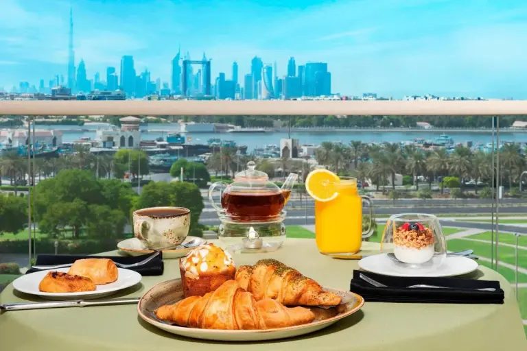 Desayuno servido en Marriott Executive Apartments Dubai Creek