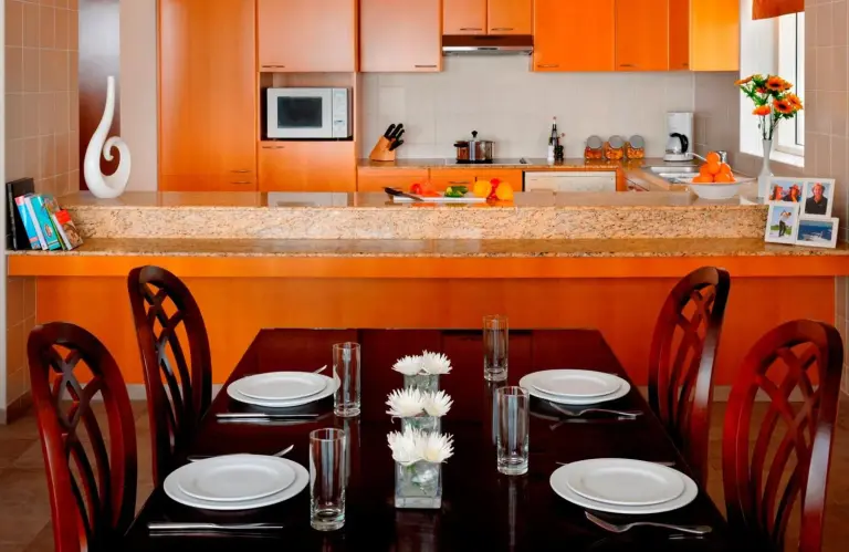 Zona de cocina en Marriott Executive Apartments Dubai Creek