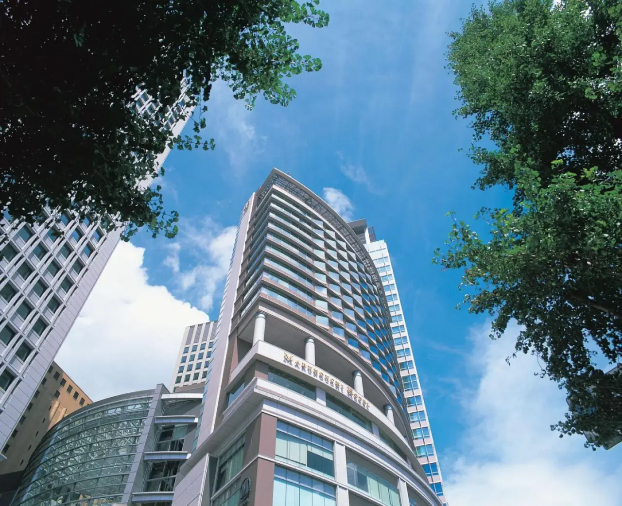 Vue extérieure du Marunouchi Hotel à Tokyo.