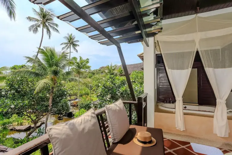 Vistas desde el balcón en Melati Beach Resort & Spa en Koh Samui