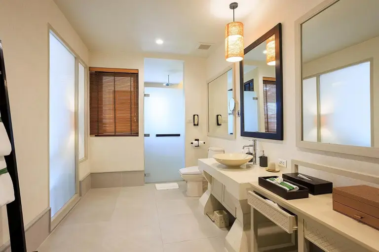 Baño en Melati Beach Resort & Spa en Koh Samui