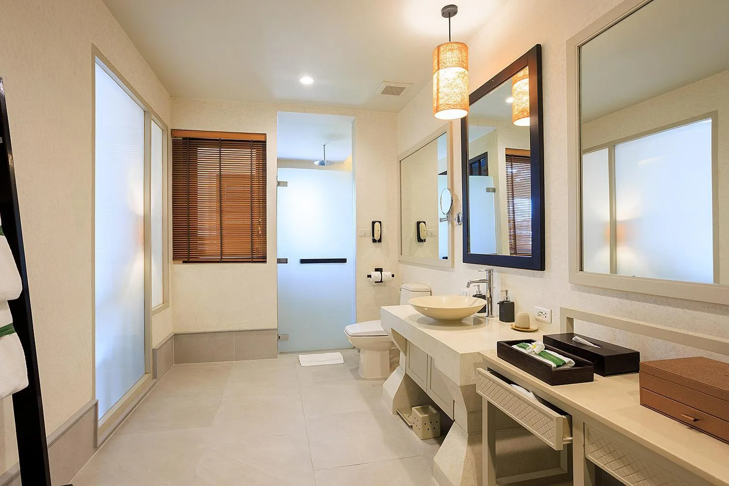 Baño en Melati Beach Resort & Spa en Koh Samui