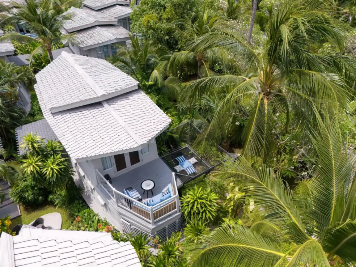 Bungalow au Meliá Koh Samui entouré de verdure