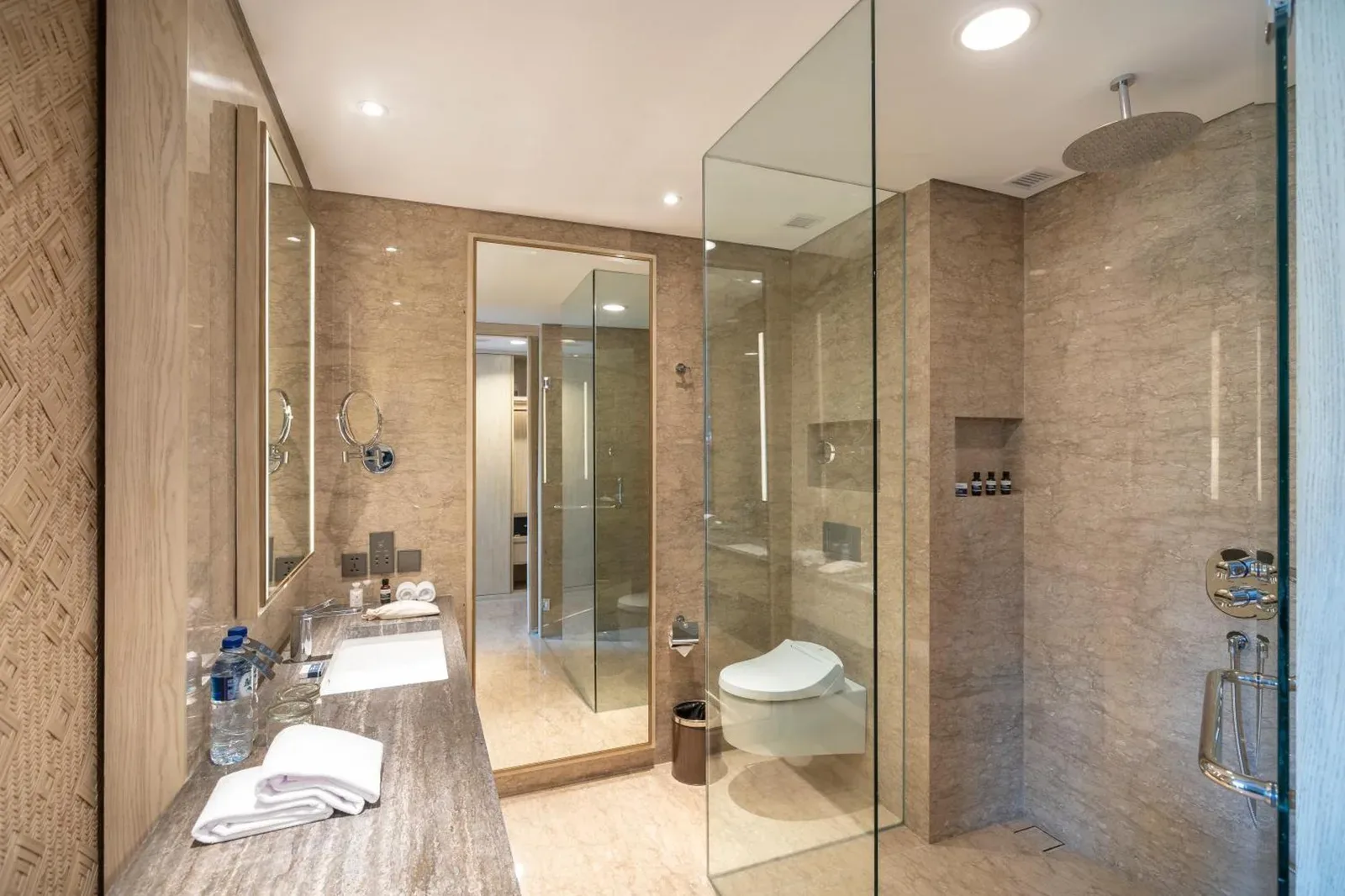 Elegant bathroom design at Meruorah Komodo Labuan Bajo