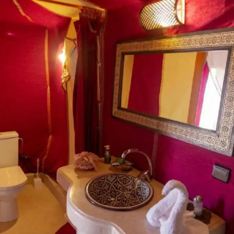 Instalaciones de baño en Merzouga Beduien Camping