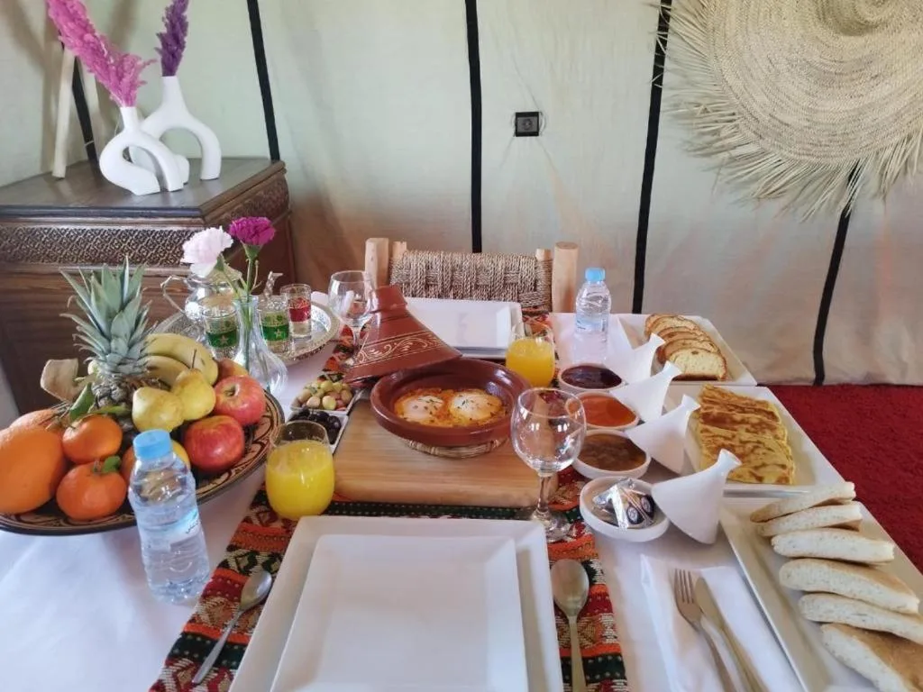 Gourmet breakfast at Merzouga Best Luxury Camp