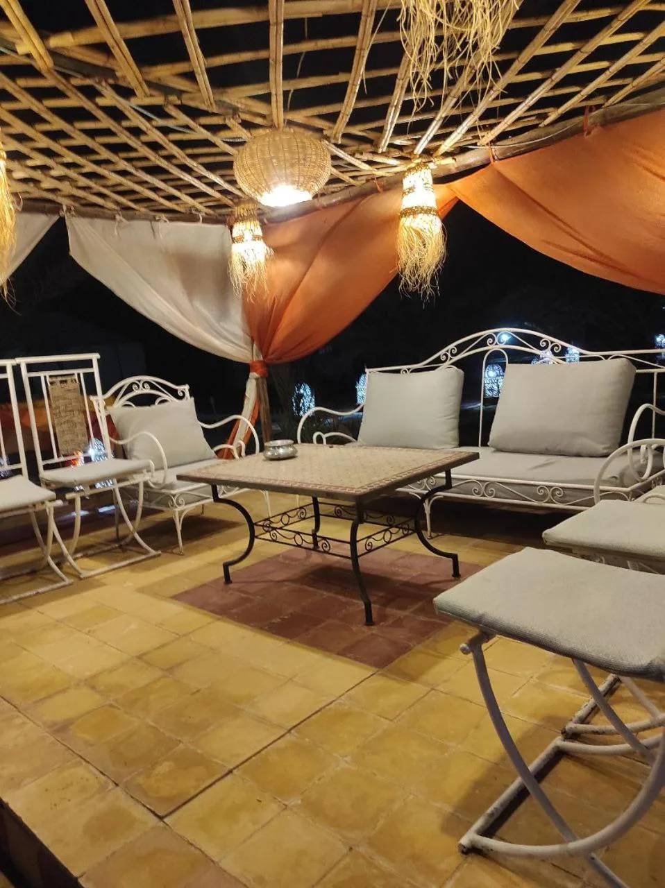 Outdoor Lounge