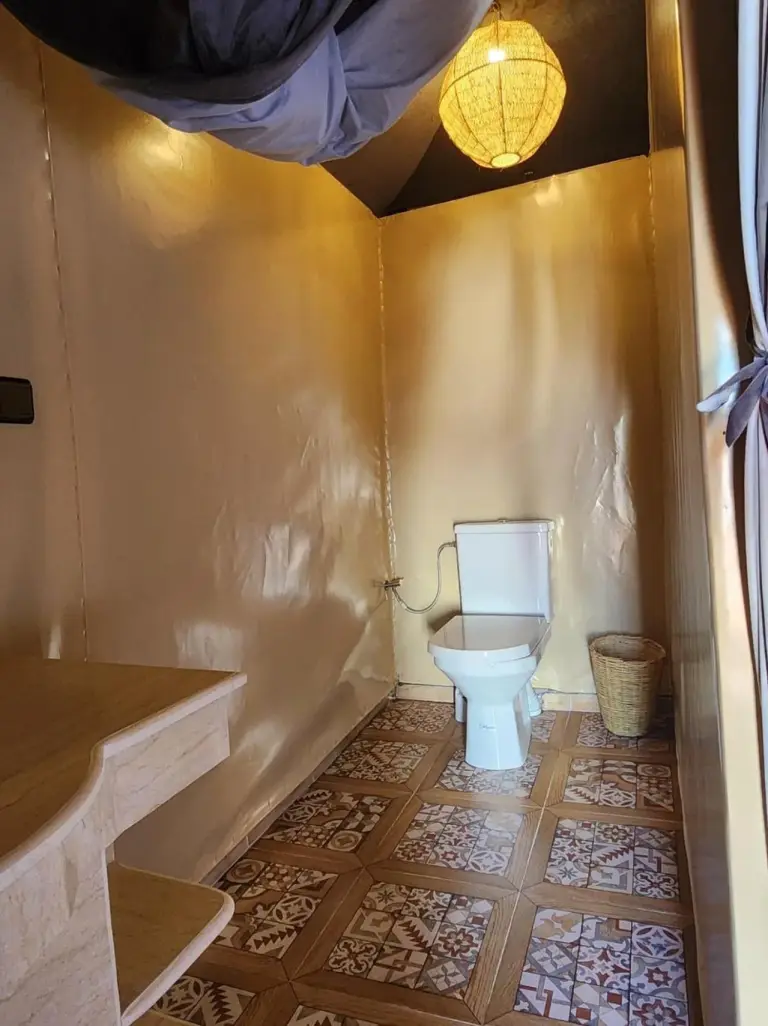 Privates Badezimmer im Merzouga White Camp, Merzouga