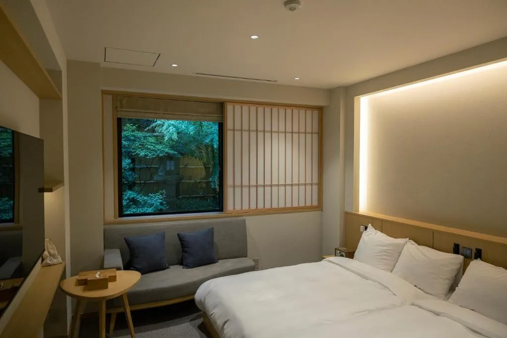 Moksa hotel guest room with green view