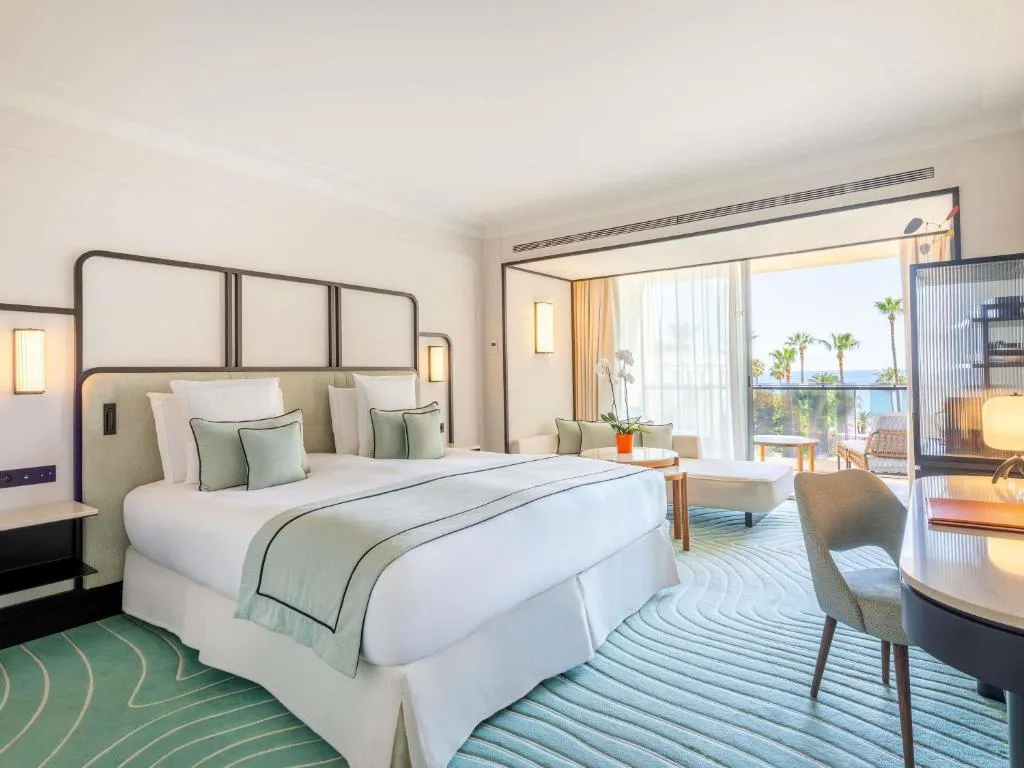 Elegant bedroom in Mondrian Cannes with sea view