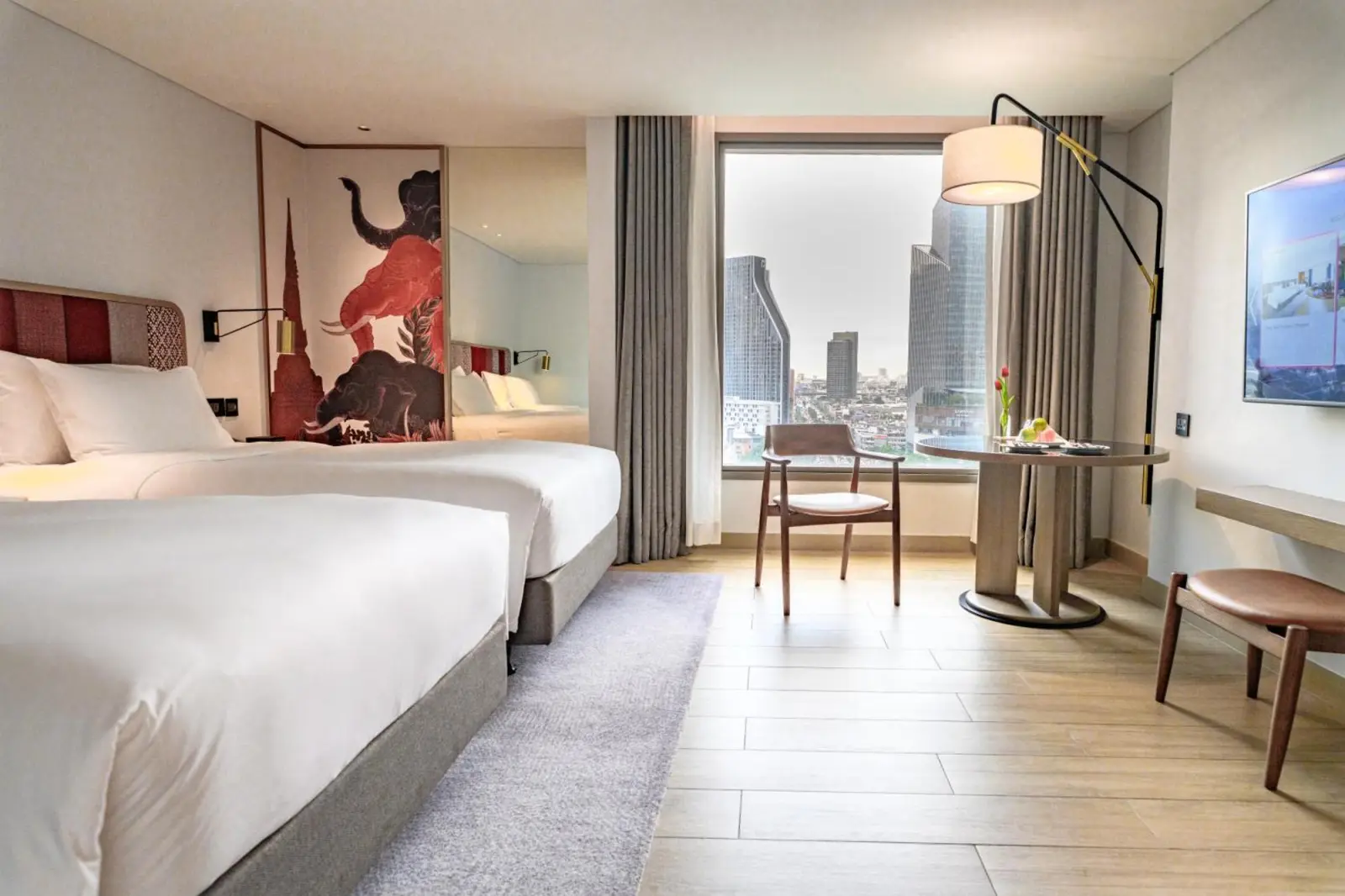 Montien Hotel Surawong Bangkok Zweibettzimmer mit Stadtblick