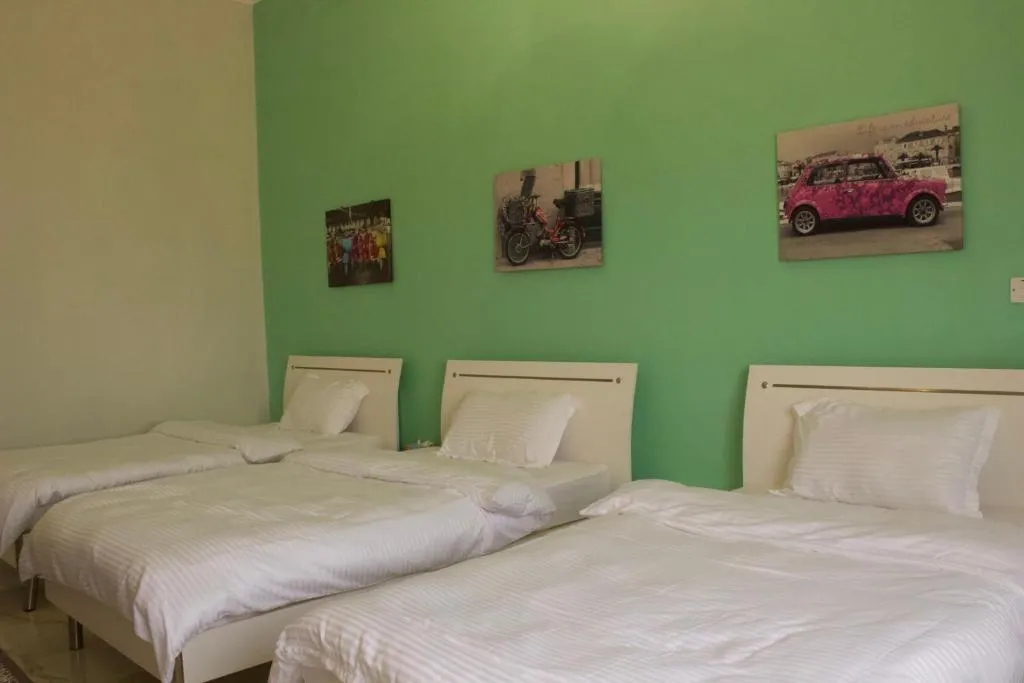 Triple bedroom at Mount Hut in Dubai