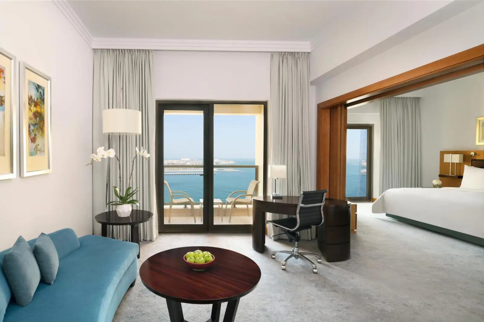 Mövenpick Hotel Jumeirah Beach ocean view suite