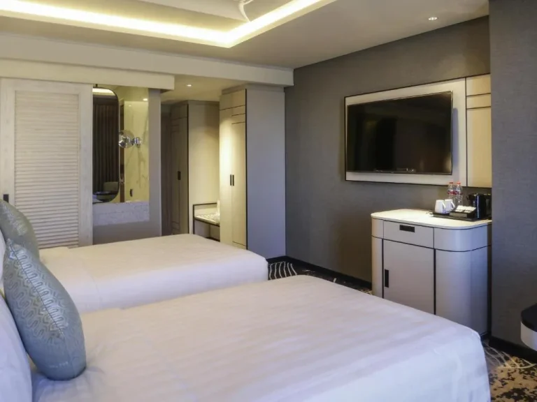Movenpick Surabaya City Hotel Room