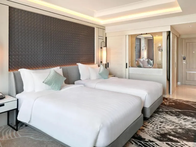 Movenpick Surabaya City Twin Room