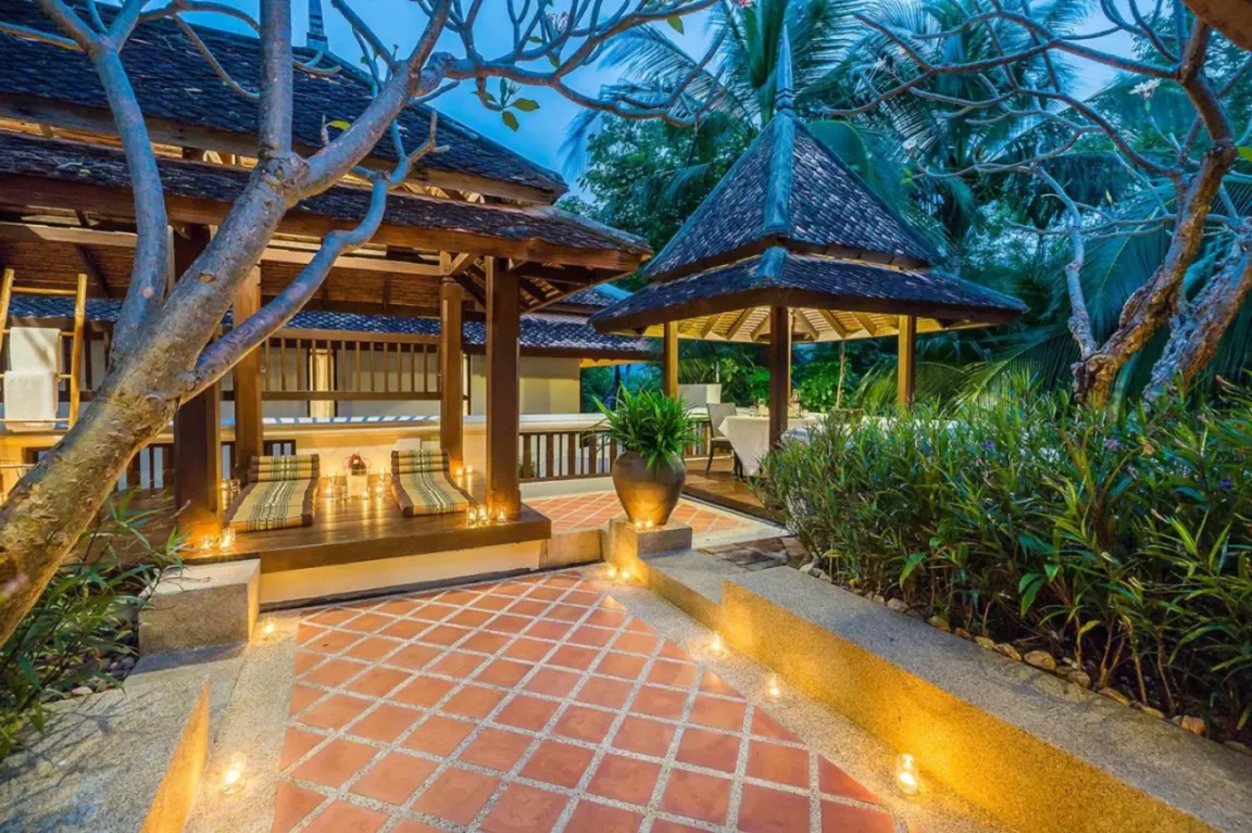 Muang Samui Spa Resort espace lounge extérieur