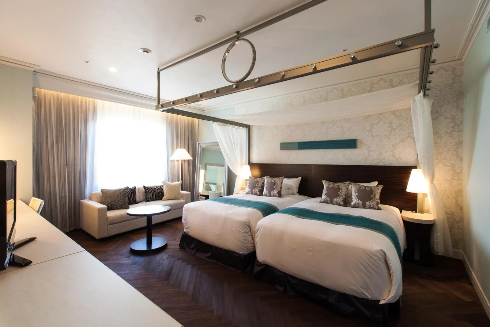 Nagoya Tokyu Hotel Twin Room with Seating Area
