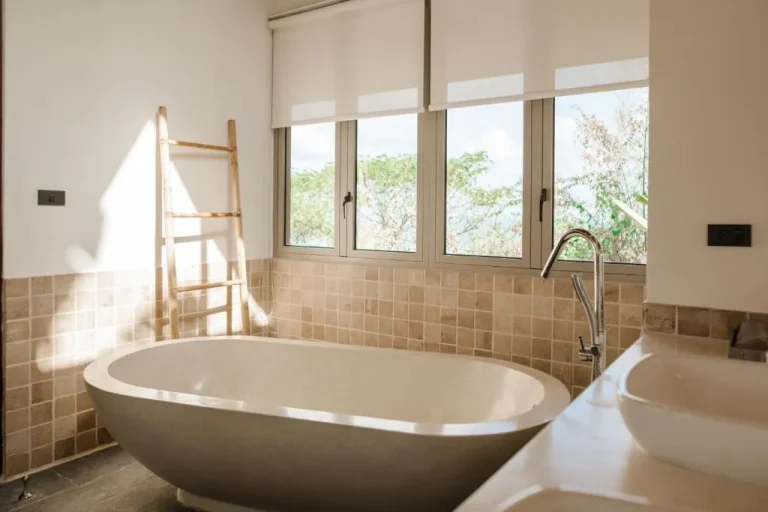 Stylish bathroom at Home Baan Jakawan Koh Samui