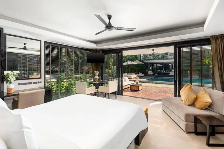 Suite avec vue sur la piscine au Nikki Beach Resort & Spa Koh Samui