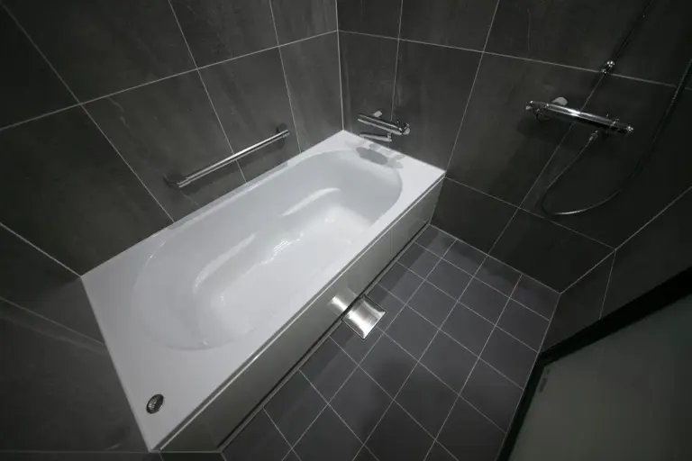 Nikko Style Nagoya Bathtub