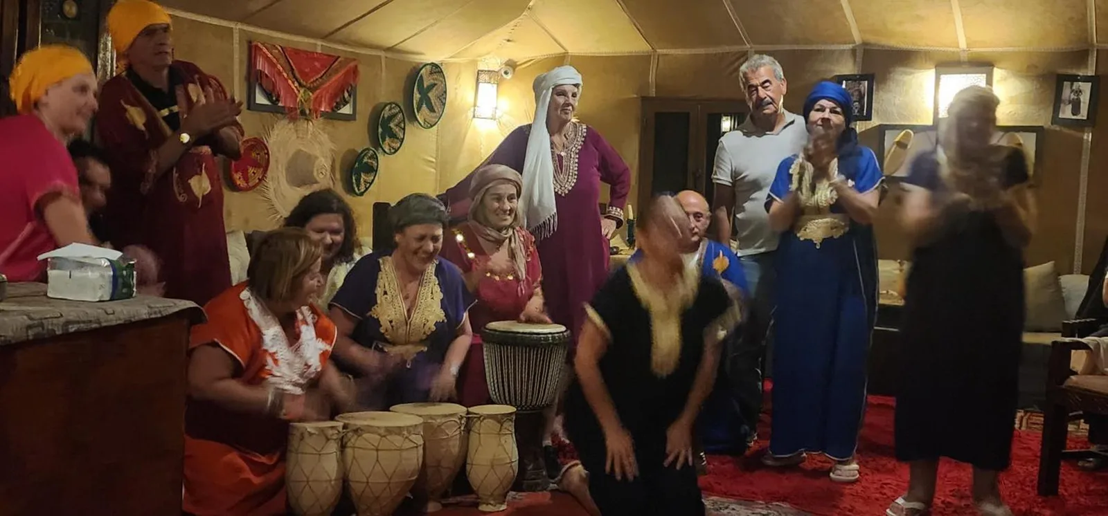 Spectacle culturel au Nomad Camp Merzouga
