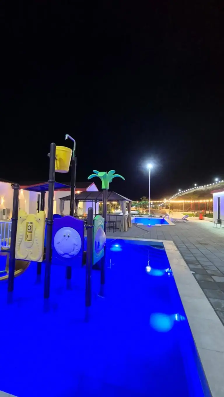 Noor-Hatta Deluxe Villa Farmhouse night pool view