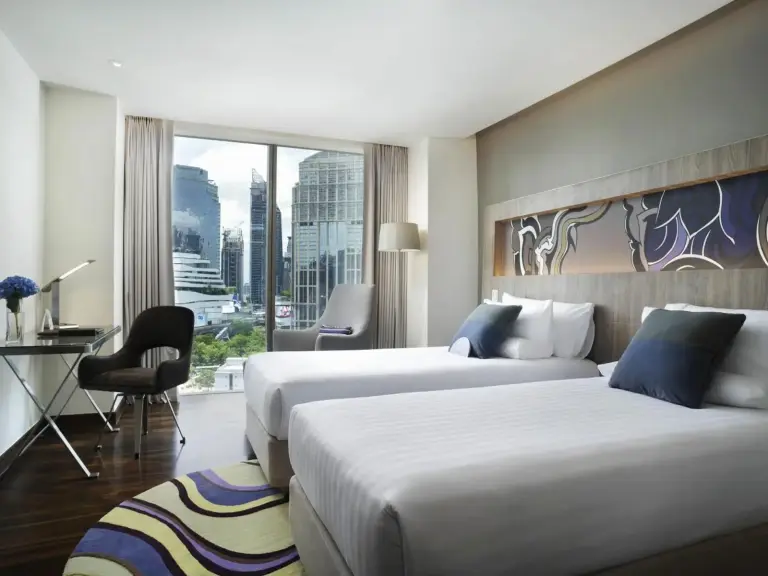 Novotel Bangkok Sukhumvit 20 Zweibettzimmer mit Stadtblick