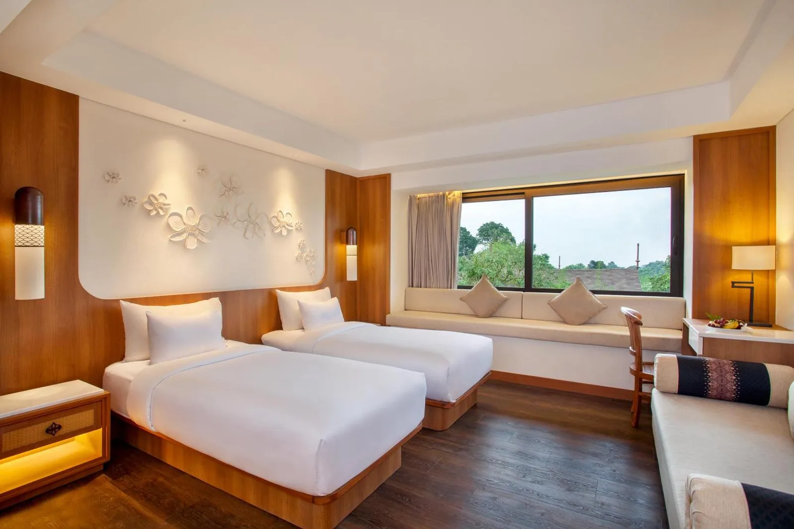 Spacious twin room at Novotel Bogor Golf Resort & Convention Center in Bogor with contemporary design and garden views