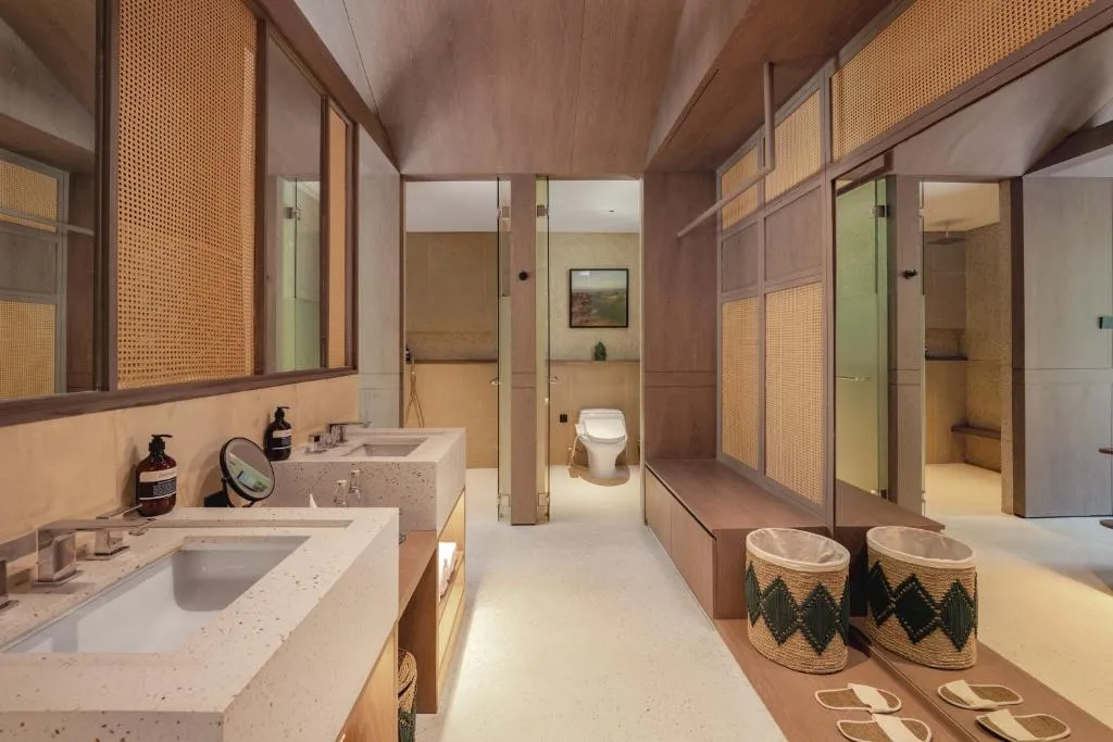 Nuju Uluwatu modern bathroom design