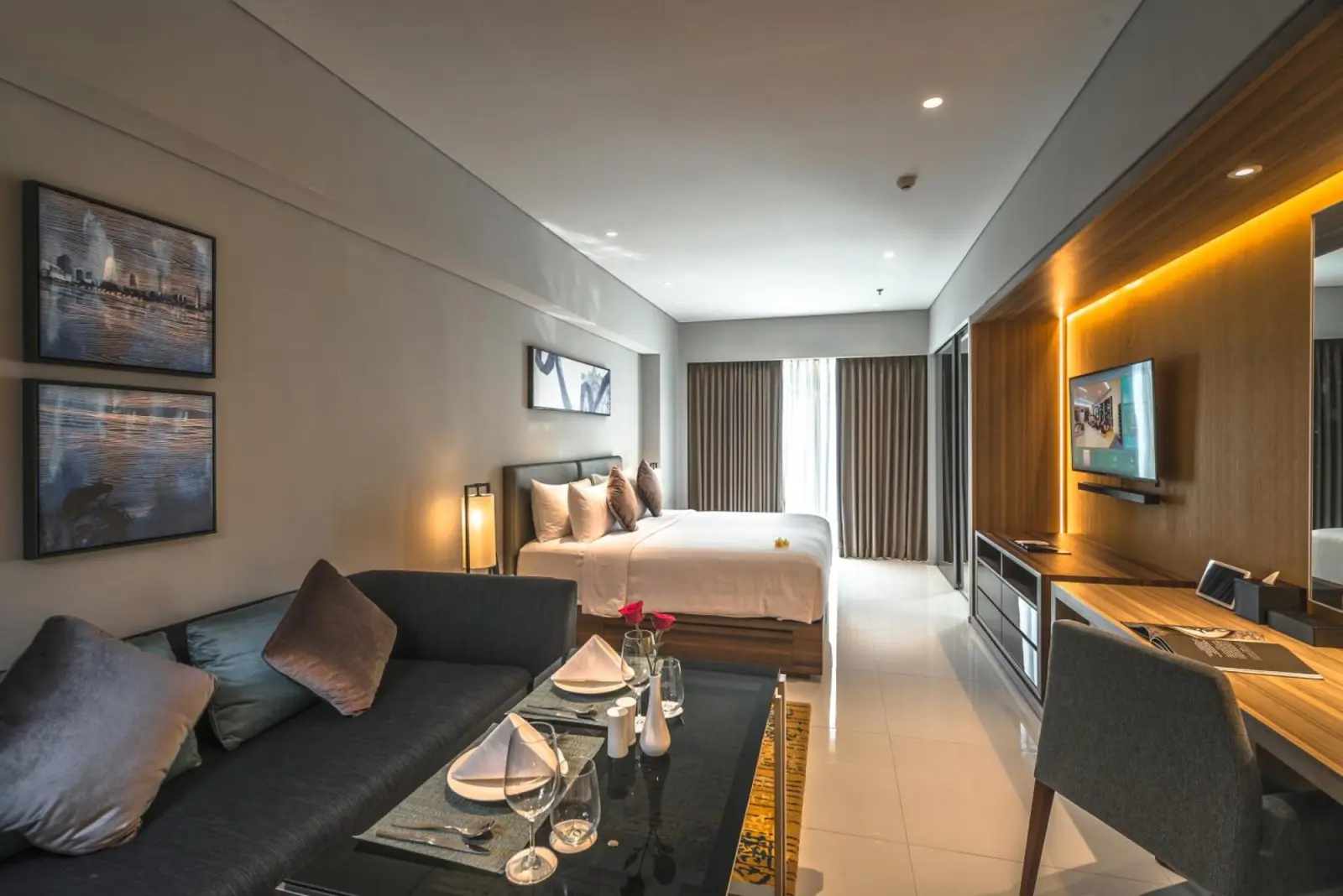 Amplia suite familiar en Oakwood Hotel & Residence Surabaya