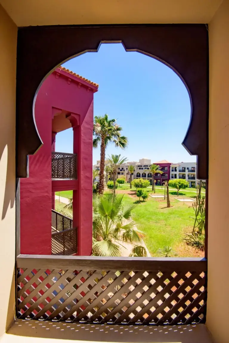 Característica arquitectónica en Oasis Beach & Spa en Berkane, Marruecos