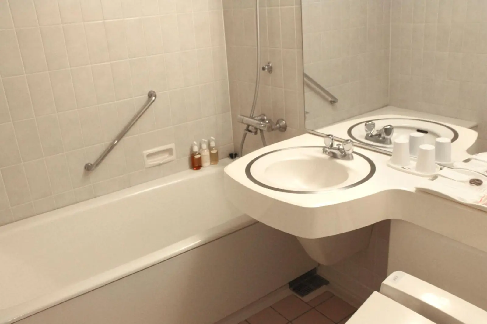 Badezimmerausstattung im OMO7 Asahikawa von Hoshino Resorts